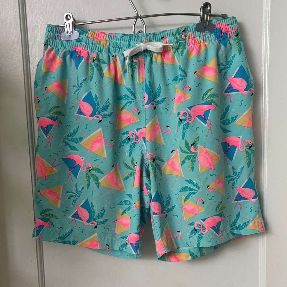 Chubbies Tropical Flamingo Print Swim Shorts 7” inseam - medium EUC